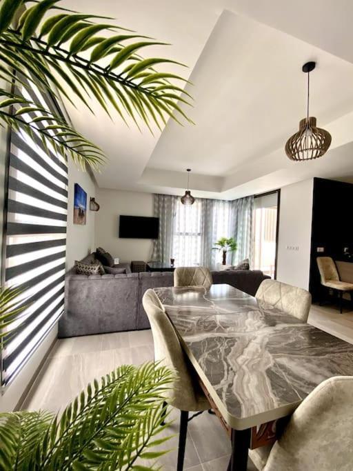 Luxurious Golf & Sea View Beach Apartment With Pool Access - Tamourrit, Taghazout Bay מראה חיצוני תמונה